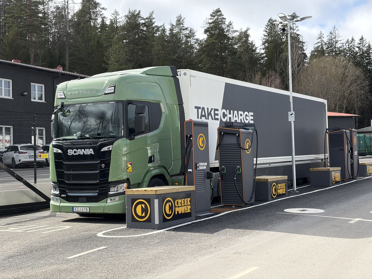 Felix Hamer • electricfelix tweet media