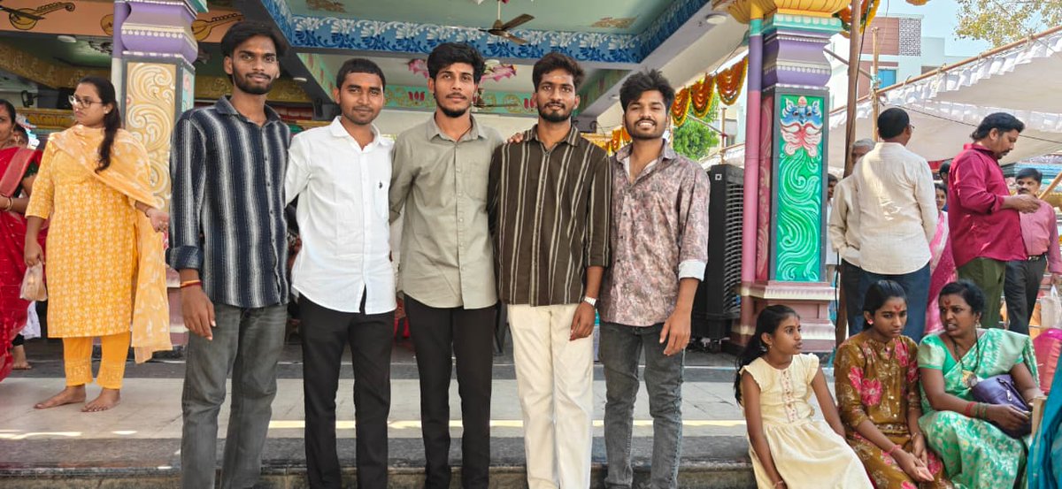 DevadasGayakwad's tweet photo. with them💕
#Sriramanavami ✨ https://t.co/ezaJY8nRTR