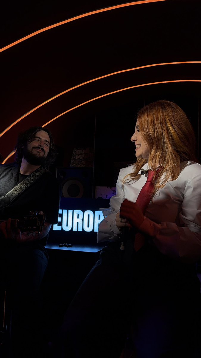 ❤️‍🔥 Dunder Mifflin, this is Pam ❤️‍🔥 tweet media