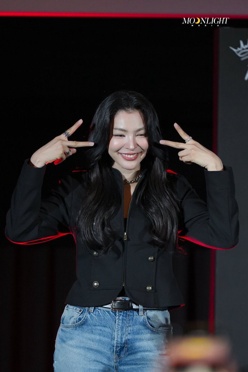 MOONLIGHT MEDIA tweet media