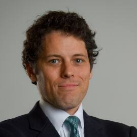 clevecityschool's tweet image. Proud to celebrate CHS alum Matt Viser, who is joining The Atlantic after serving as White House Bureau Chief at The Washington Post.

Your work continues to make an impact at the national level. Congratulations on this next chapter. ⭐️

#BuildingChampions #BuildingCommunity