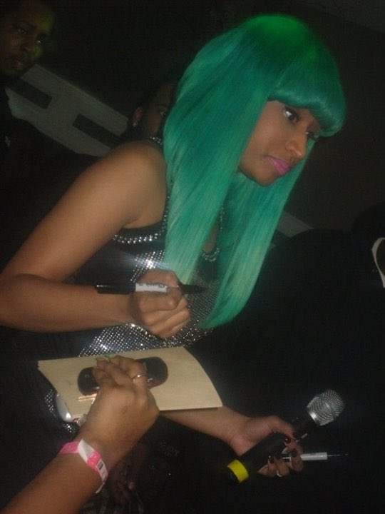 𝐭𝐡𝐞𝐚𝐧𝐭𝐢𝐩𝐫𝐢𝐧𝐭 tweet media