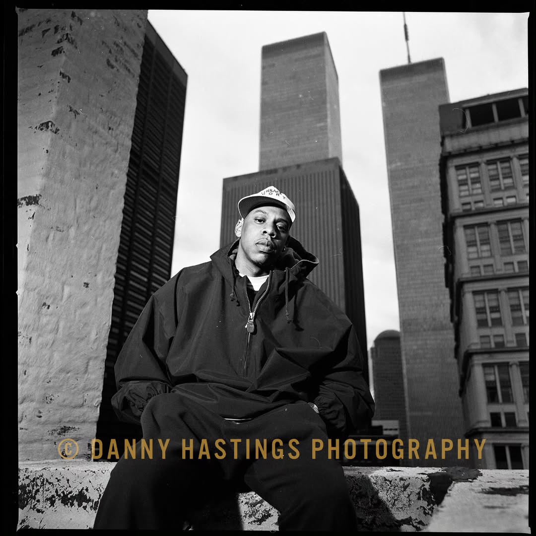 roc_ette's tweet photo. Jay-Z photographed for his first magazine cover, Stress Magazine, 1996
📸: Danny Hastings https://t.co/FbDXgBmN6l