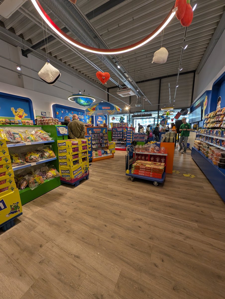 ハリボーの専門店。おヤバい