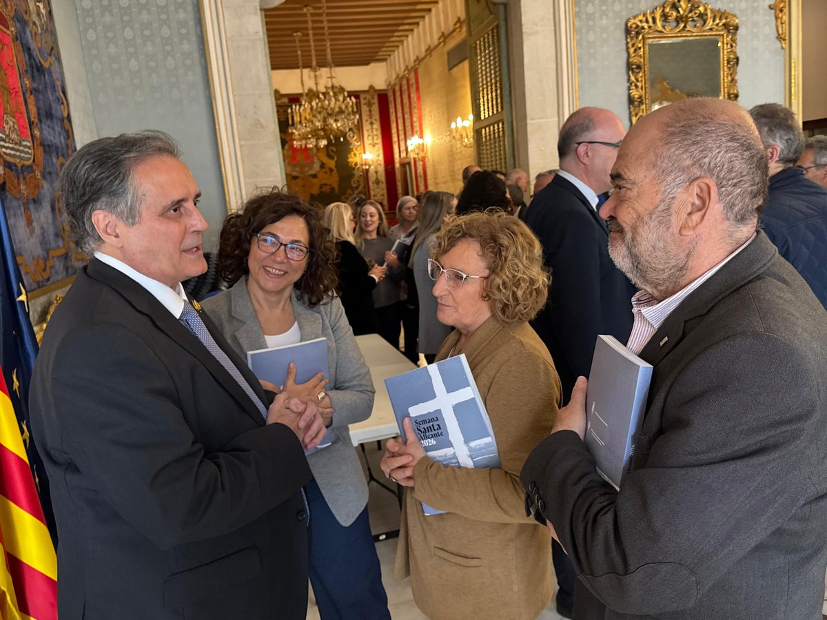 Ana Barceló Chico tweet media