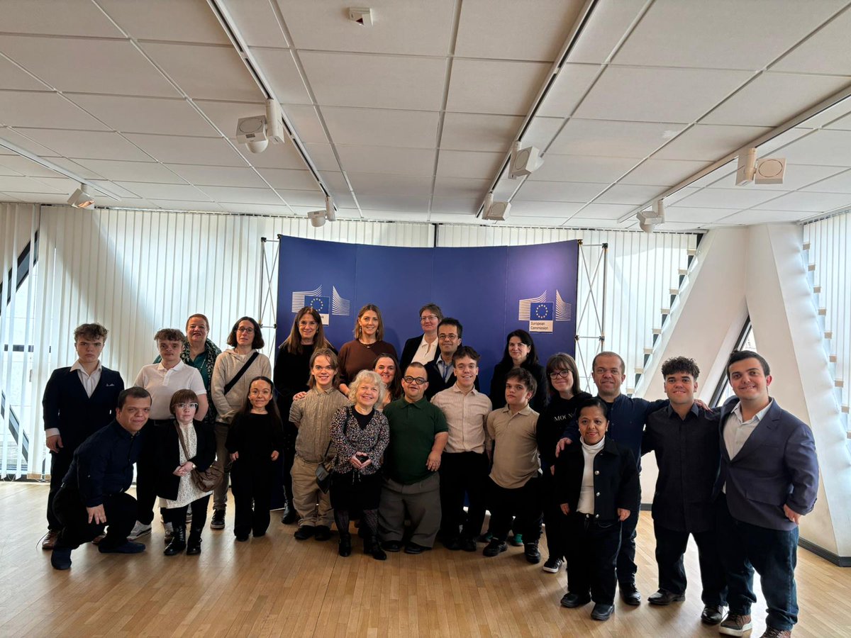 EmbEspaña Bulgaria tweet media