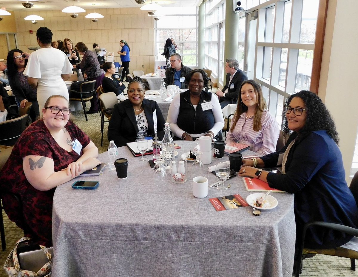 Magyar Bank tweet media