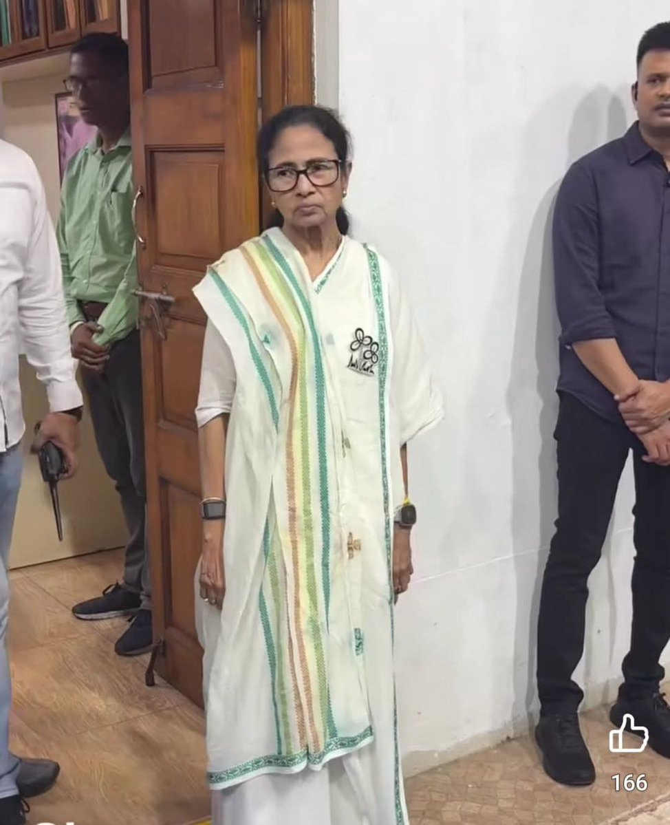 Priyanka tweet media