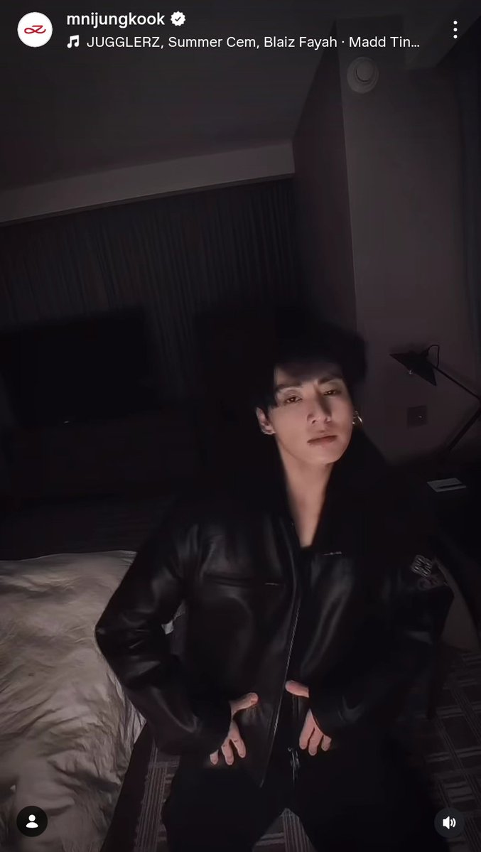 Universo Bangtan ⁷ tweet media