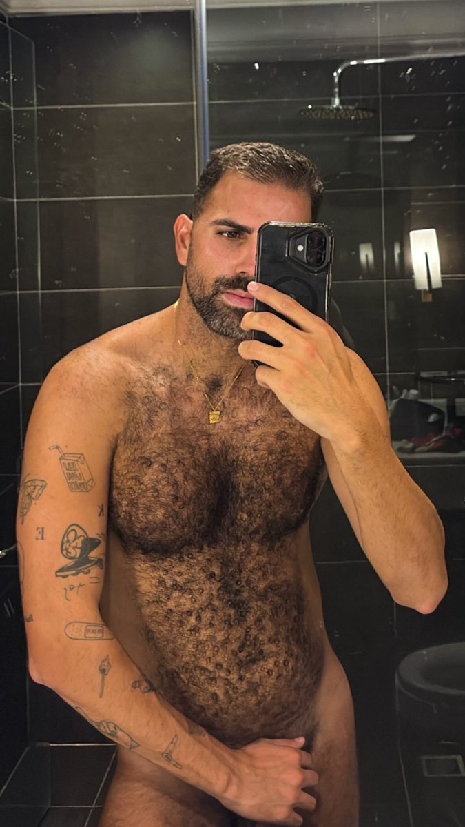 David de Armas tweet media