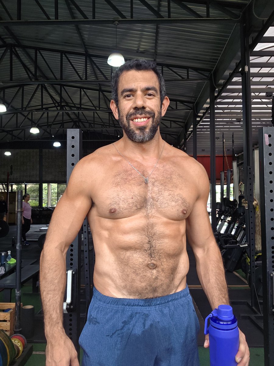 leosousandrade's tweet image. WOD leve nesta sexta-feira #CrossFit