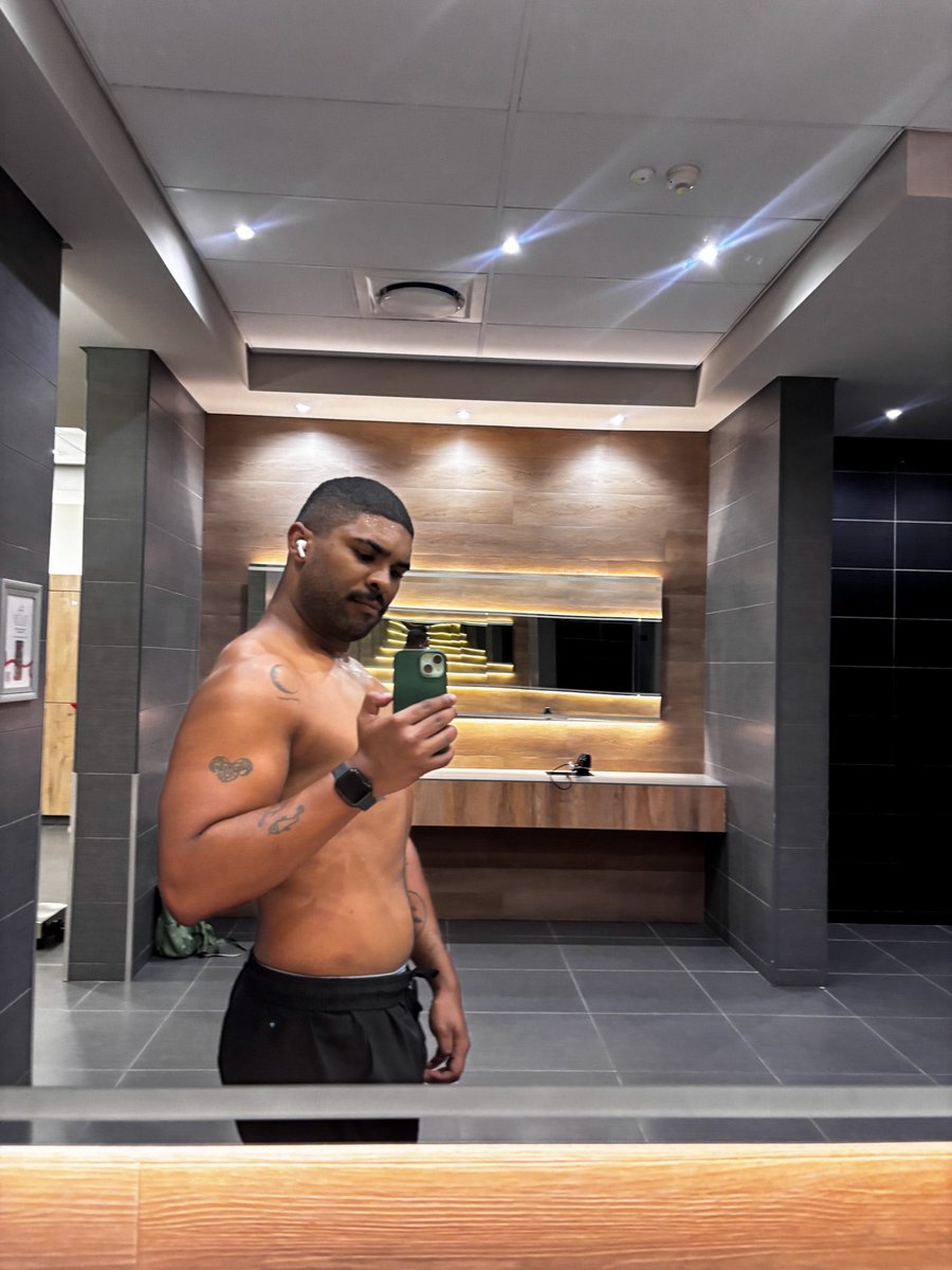 a woman in lifetime recovery tweet media