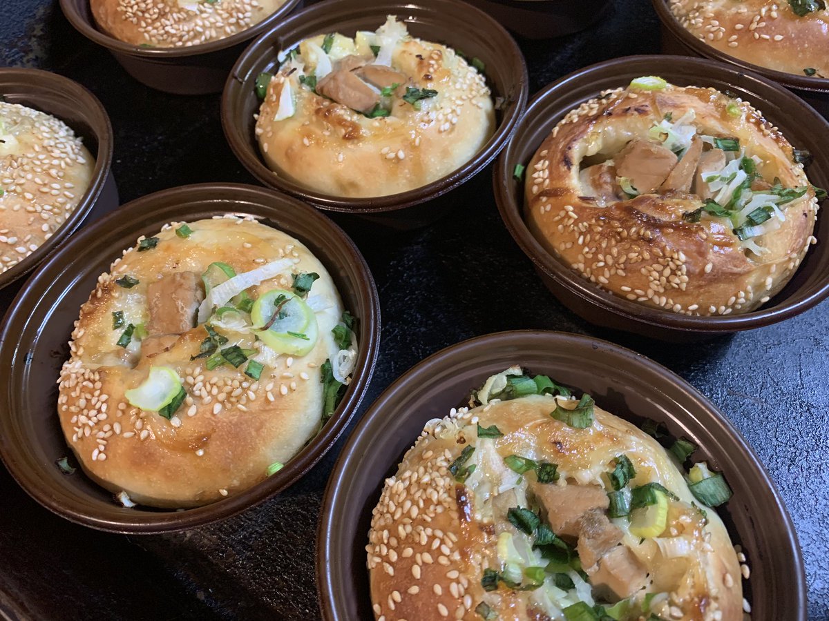 ファニバニ店主 tweet media