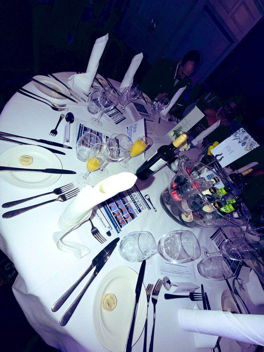 JESSDAWSON27's tweet photo. Awards Night 🥂 https://t.co/IhRH79O8LC