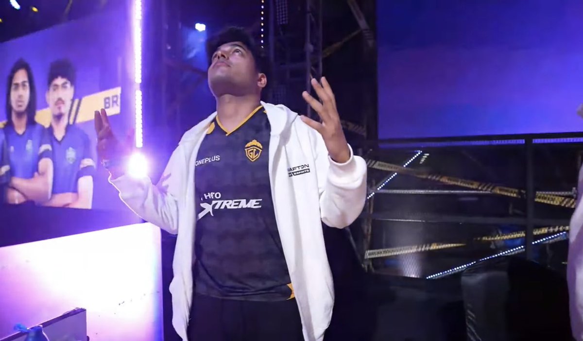 Vęłocity tweet media