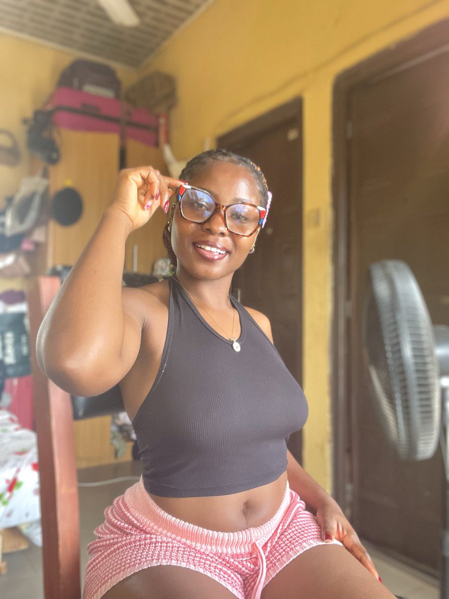 X star✨ tweet media