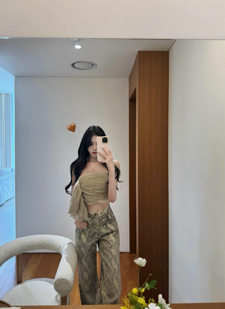玉面乔碧萝 tweet media