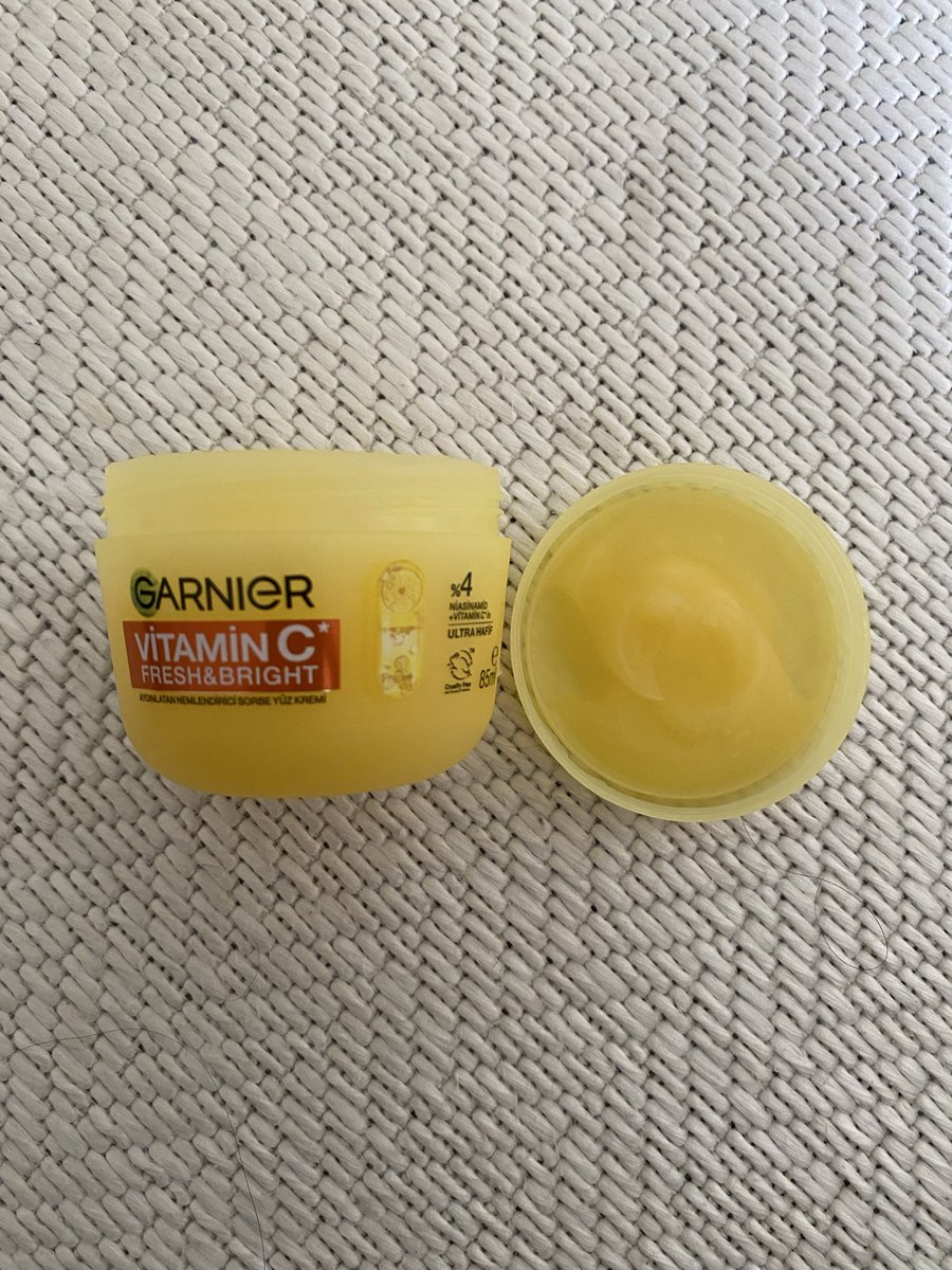 Biraz da garnierin yeni çıkardığı sorbe kremi övelim mi? 
#garnierskincare