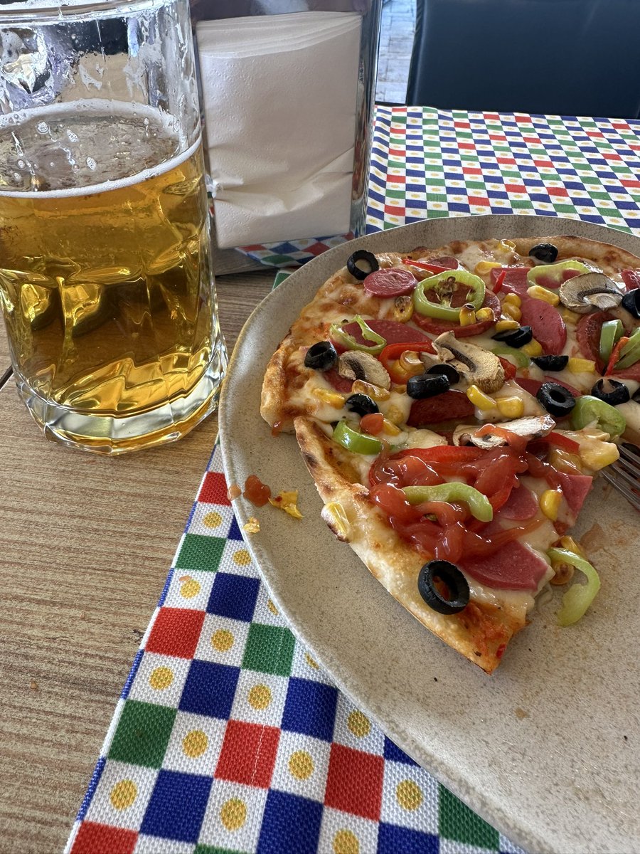 Pizza bira ikilisi morallar yerine geldi 😎