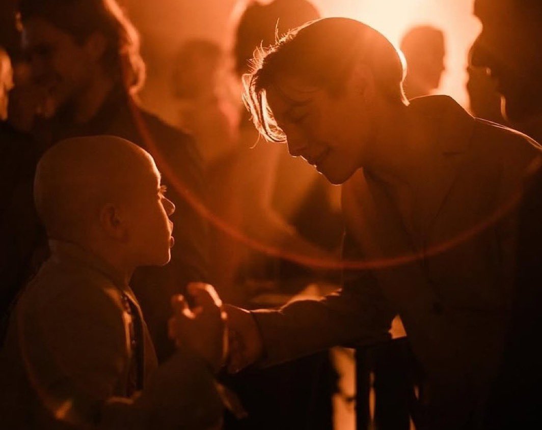 nora ⭑ tweet media