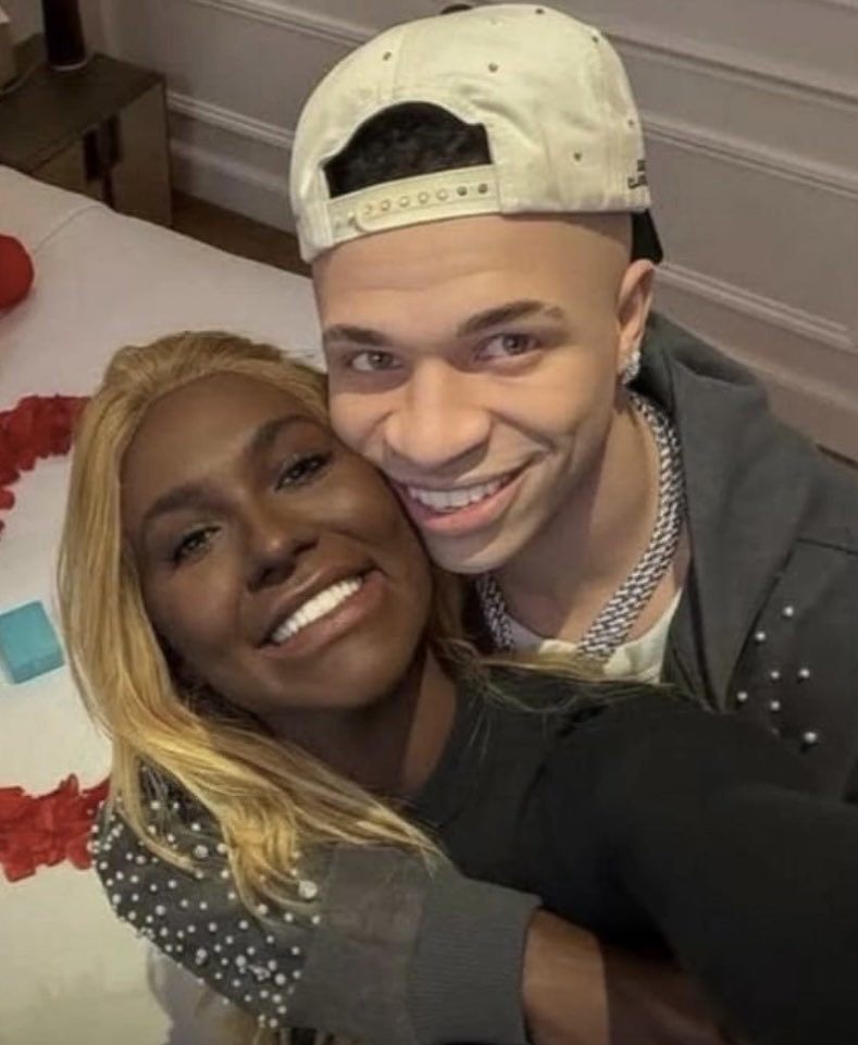 diabo da tasmânia usando crack tweet media