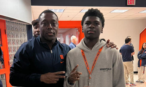 sixstarfootball's tweet photo. Next Up in New York: The Prospects Ready to Explode on the Scene

📈Why New York is Heating Up...Prospects Poised for a Big Season🔥

STORY▶️https://t.co/EnzmIYso73

@Ant1khay @SalehAtariwa @09Terrence @The_Tbuttles1 @noahhoward_4 @Domcookjr2 @Oakley_Keegan @ElijahKimble0 @MarcoKonrad2027 @MaddenMart12 @BrandonMcC44859 @JAMESMOBLEYJR @SangarayMamadee @SimmonsJoshua8 @brienwalker14