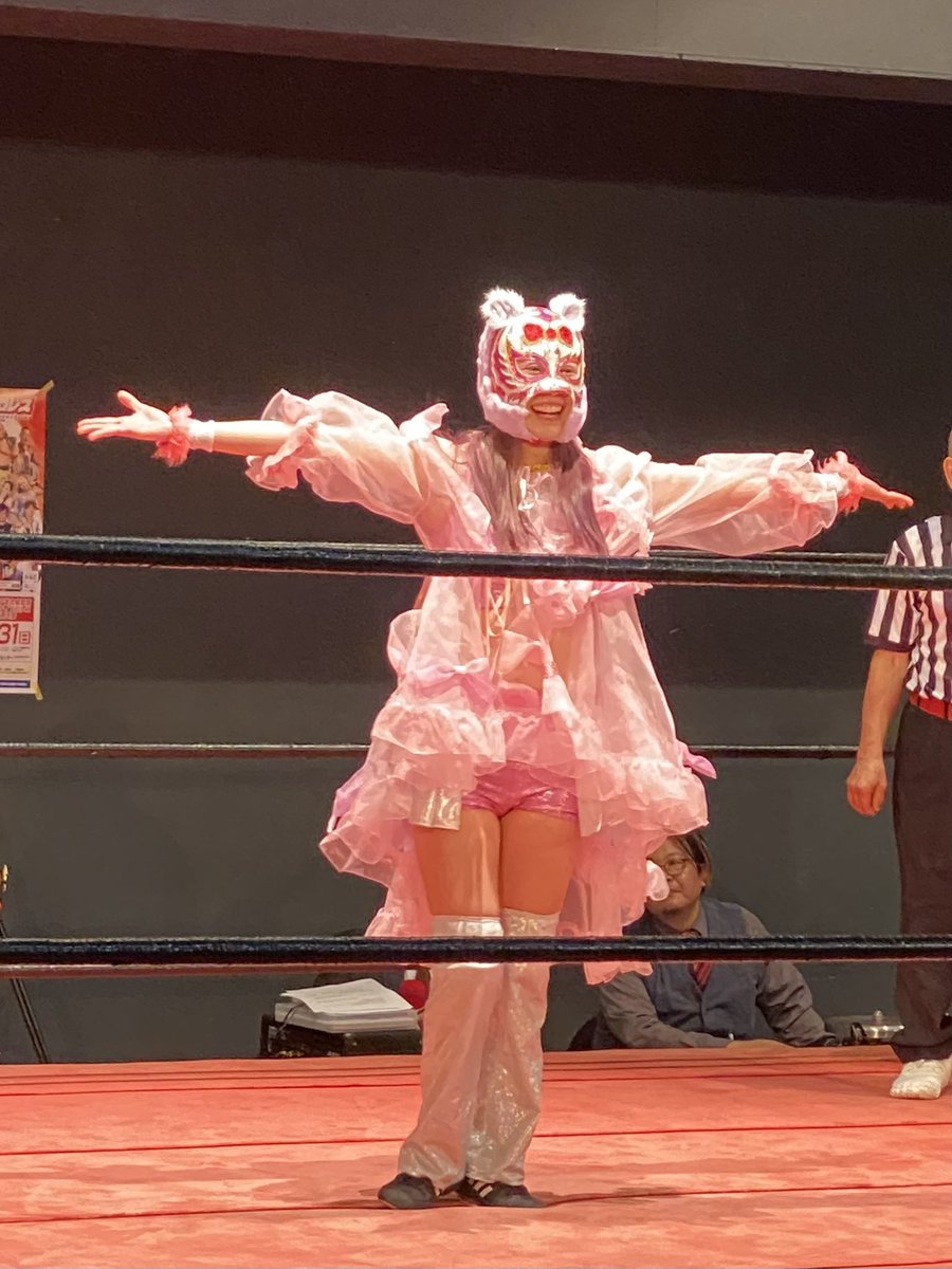 てんドン tweet media