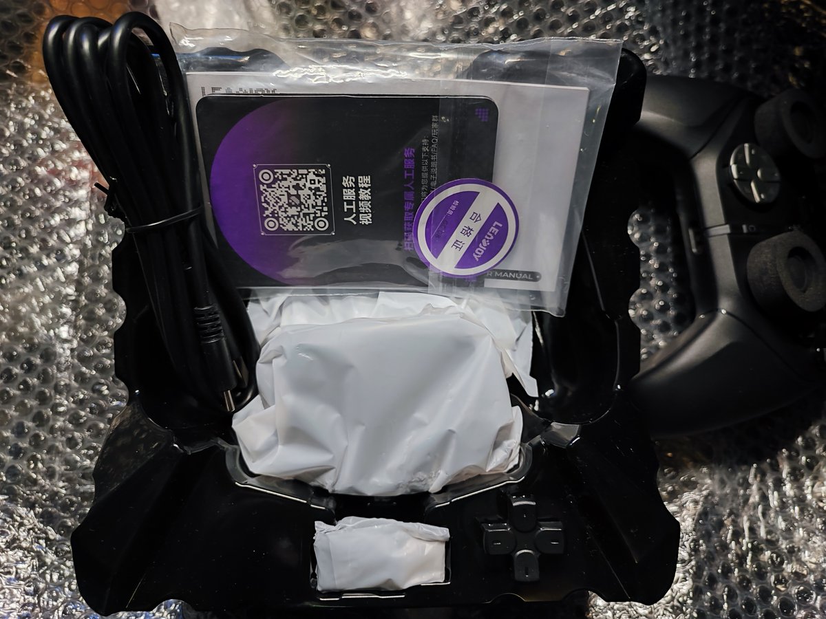 薬用石拳ヒューズ💣本人 tweet media