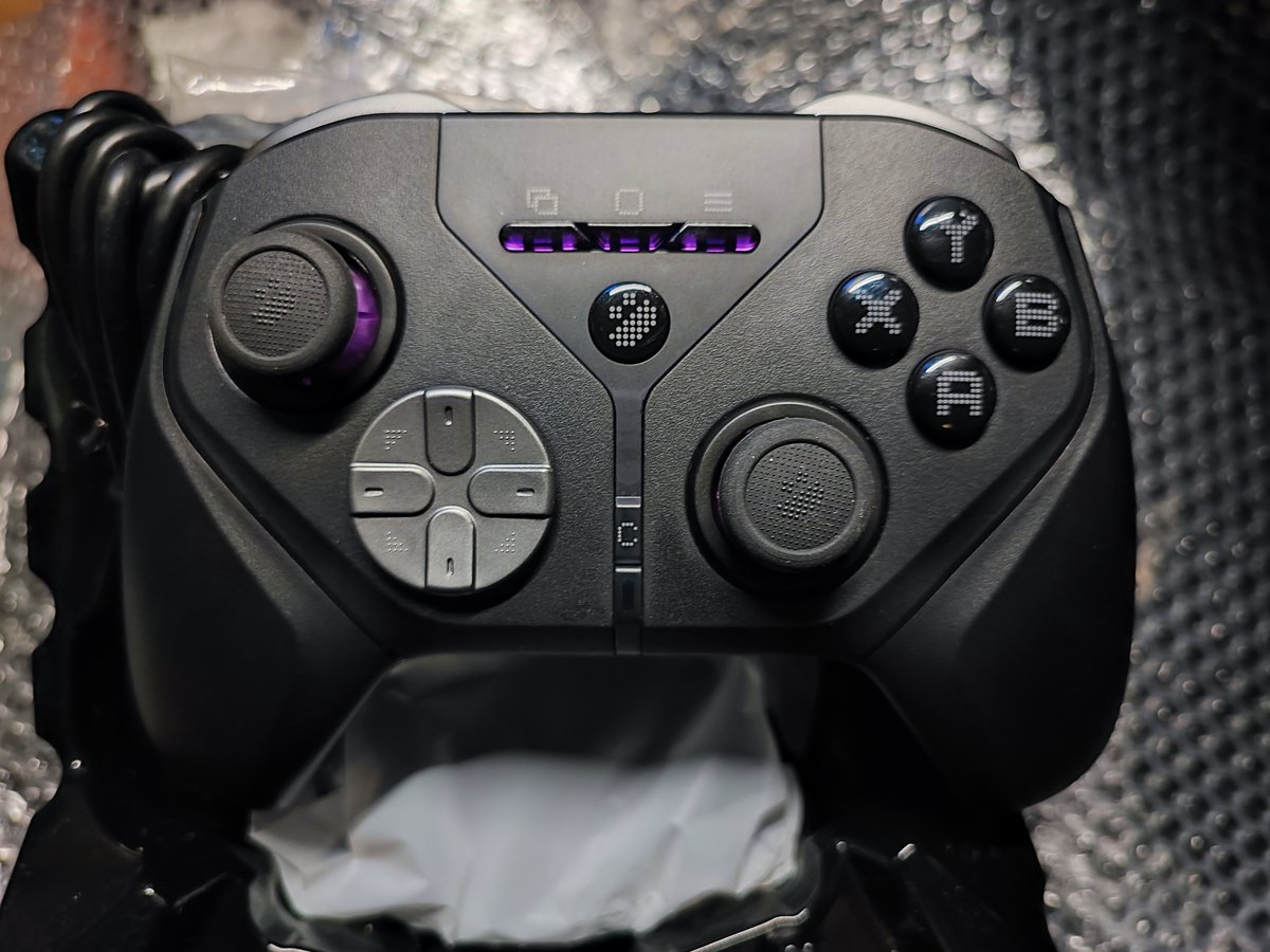 薬用石拳ヒューズ💣本人 tweet media