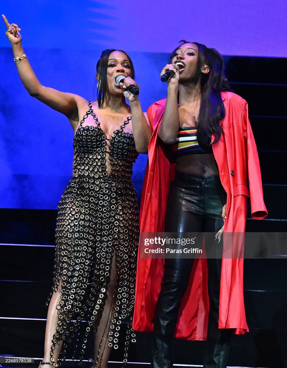 𝗔𝘆𝗻𝗶 tweet media