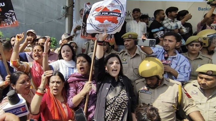 Devyani Rana tweet media