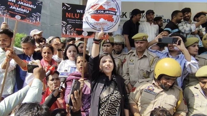 Devyani Rana tweet media