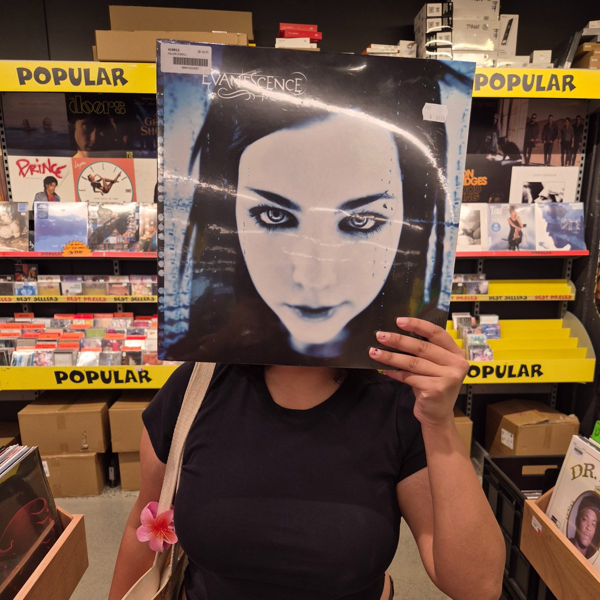 saju 🧸 #GR1ND tweet media