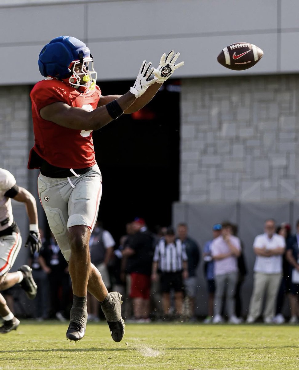 TopTierUGA's tweet photo. Ethan Barbour getting that work in at spring practice. #GoDawgs https://t.co/pTOsX2RjMM
