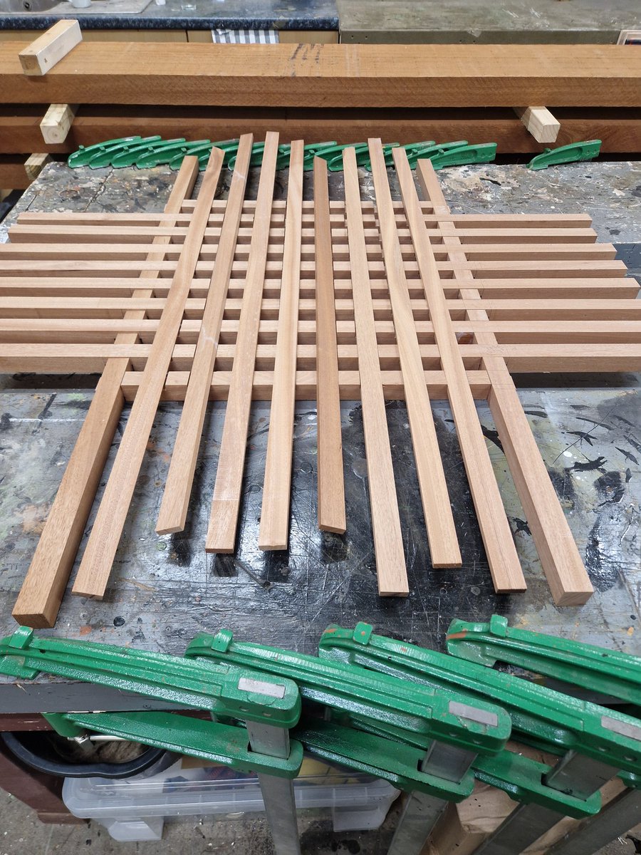 LinxBoatBuilder's tweet image. This is hard. Probably the most technical piece of joinery I have ever done having to match all of these joints up. #Shipwright ##Boatbuilding #Joinery #Skills #Hartlepool