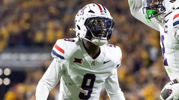 Easton__Butler's tweet image. Arizona CB Ayden Garnes spoke with the #Broncos and #Chargers at his Pro Day. His Numbers compared to those at the Combine:
40- at 4.37, ranked 2nd 
Broad- at 10’9 ranked T-8th 
3 cone- 7.00 ranked T-1st 
Shuttle- 4.10 ranked 1st