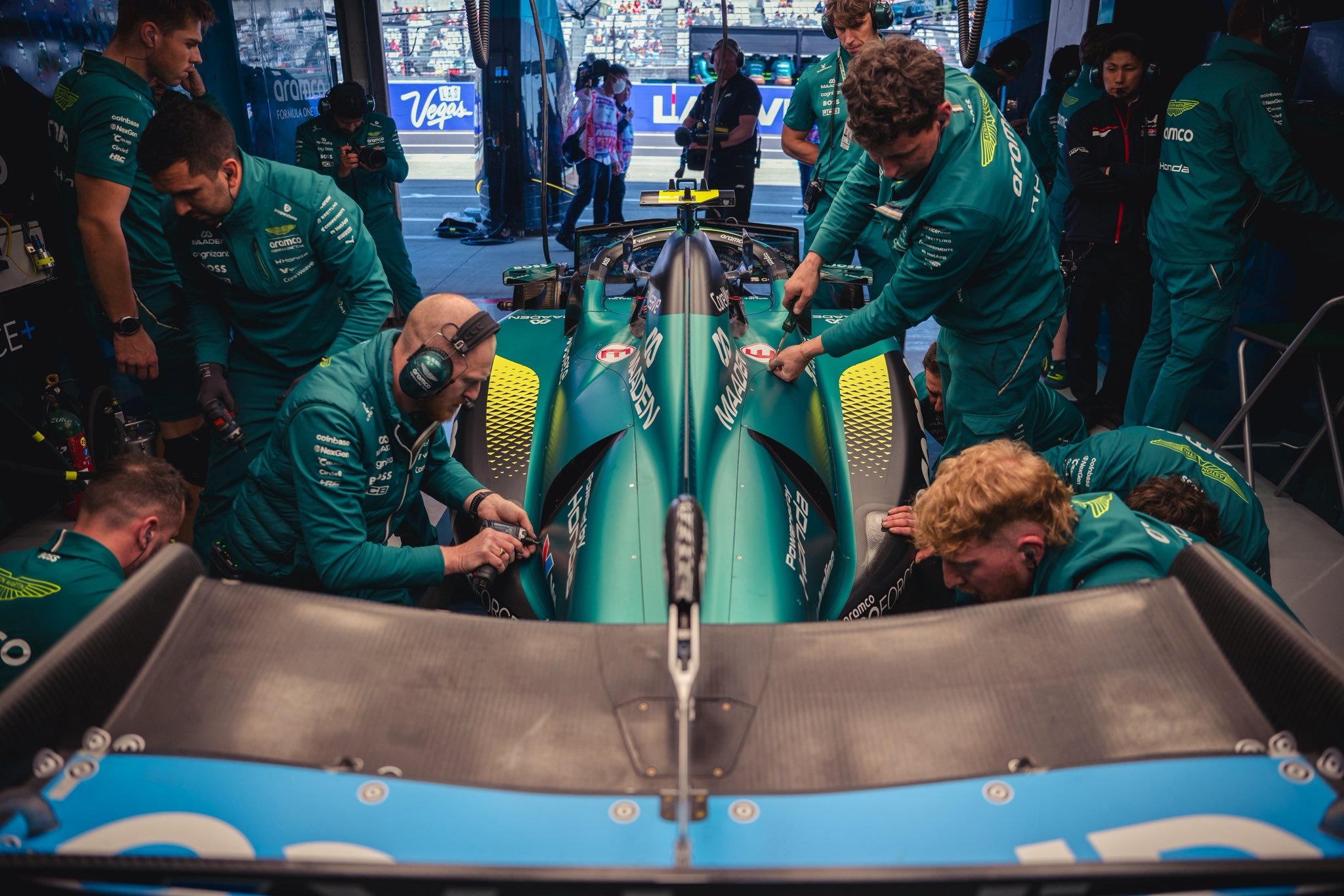 [Imagen: HEanoO2bUAAfzNI?format=jpg&name=large]