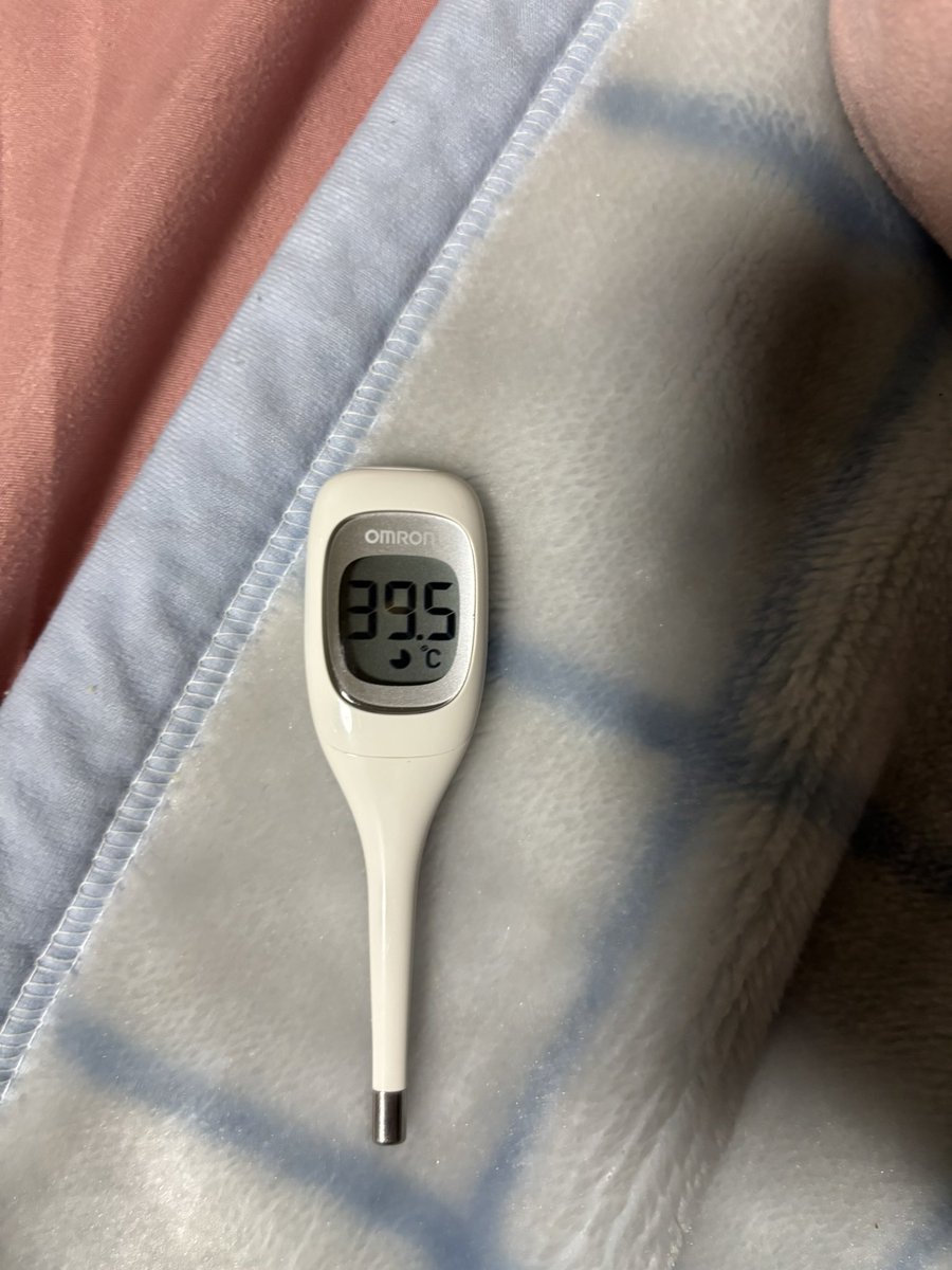 タカオ tweet media