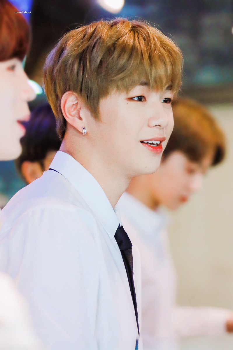 With Kang Daniel Thailand tweet media