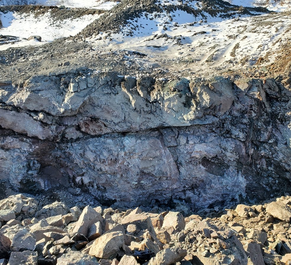 NorthernShield's tweet photo. Very few epithermal Au-Cu deposits have Tellurium. Why it matters: Te is a critical metal used in solar panels, semiconductors, advanced Li-Te batteries (experimental) and is rarer than gold (8x), mostly by-product of select epithermal deposits with the west reliant on imports https://t.co/hVks4sUQmb