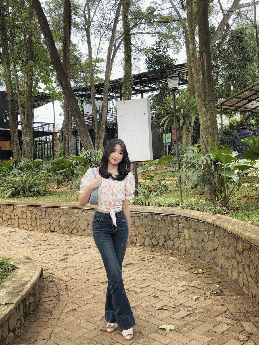 Michelle Levia tweet media