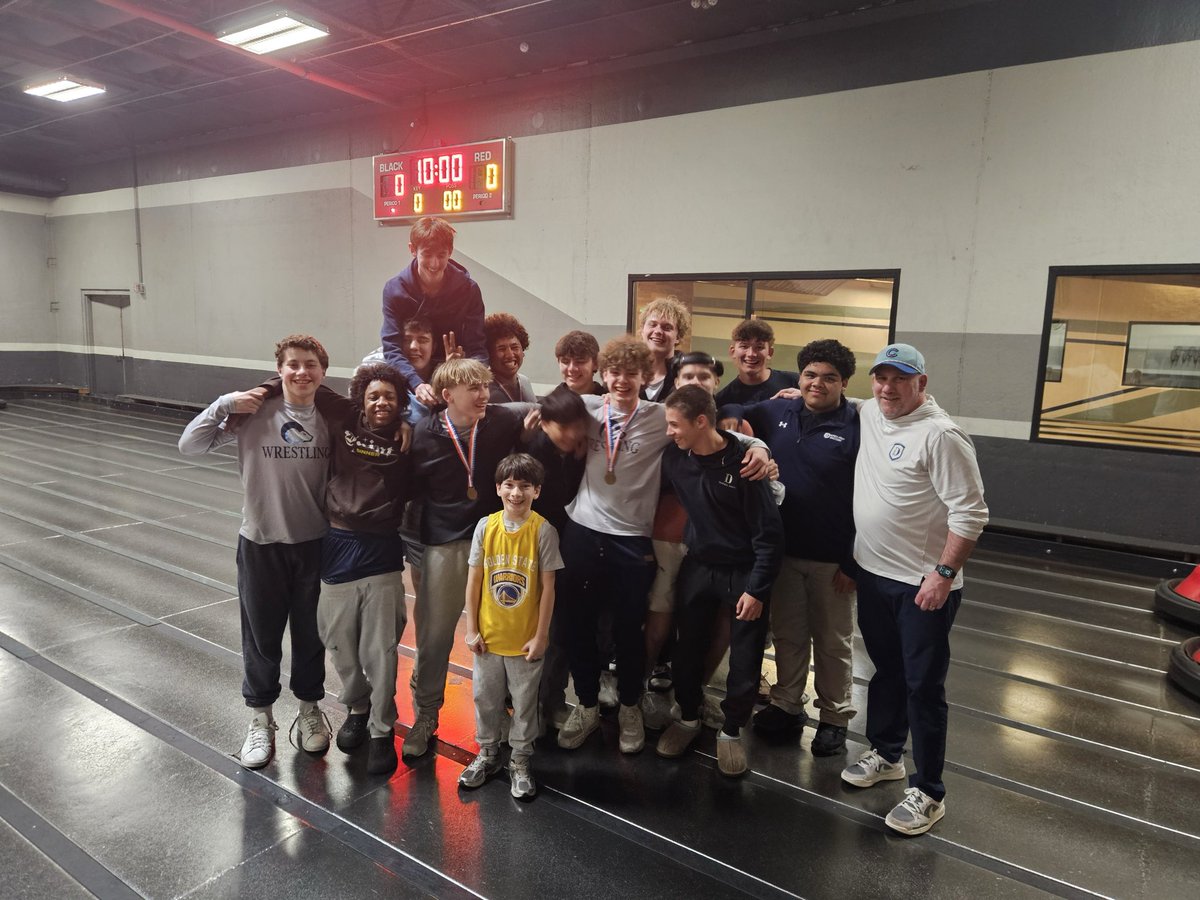 DePaul Prep Wrestling tweet media