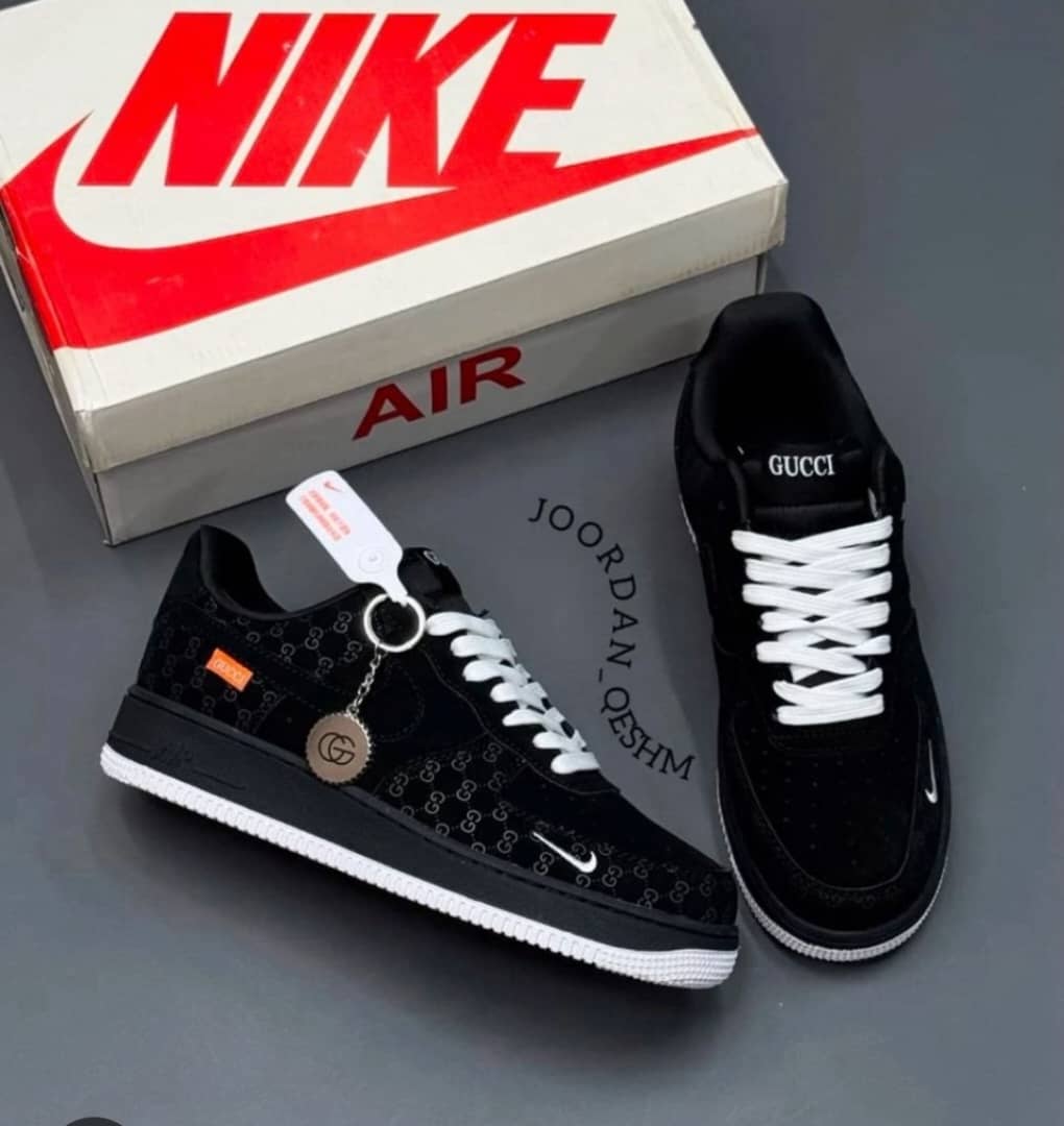 DLS Kicks Store 👟 tweet media