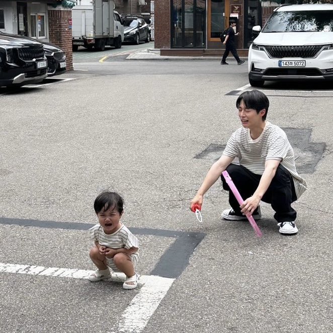 this pic has no business being this funny