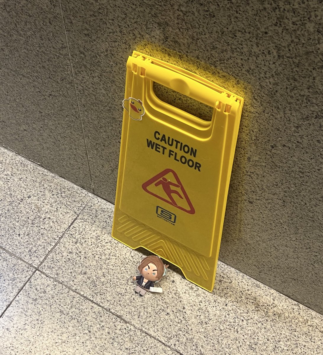 himazune 🌻 @ Cofiss16 tweet media