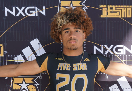 sixstarfootball's tweet photo. California on Fire: Top Prospects Earning Six Star Recognition

📈Golden State Heat Check...Prime Prospects on Six Star’s Radar🔥

STORY▶️https://t.co/l6oE263DBu

@JimmelChampion @hunter_eligon @TyyHopkins @JamarHoward2028 @Jackhurst_12 @DeShaunJ_95632 @dontay_kendrick @LoganLaratte @CameronMauinatu @SMafuahing37999 @thatoneexx @Mason_Towne2 @CodyTuitoelau  @Gtyus57