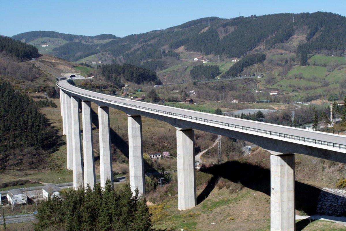 Óscar Puente tweet media