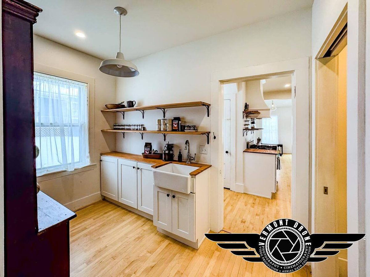 Generate more showings! Sell your properties faster! Get higher offers!

We are leaders in aerial AND traditional interior and exterior Residential Real Estate Photography/Cinematography.

A locally owned Vermont business with 100% Vermont-based staff.

… ift.tt/7va5LOr