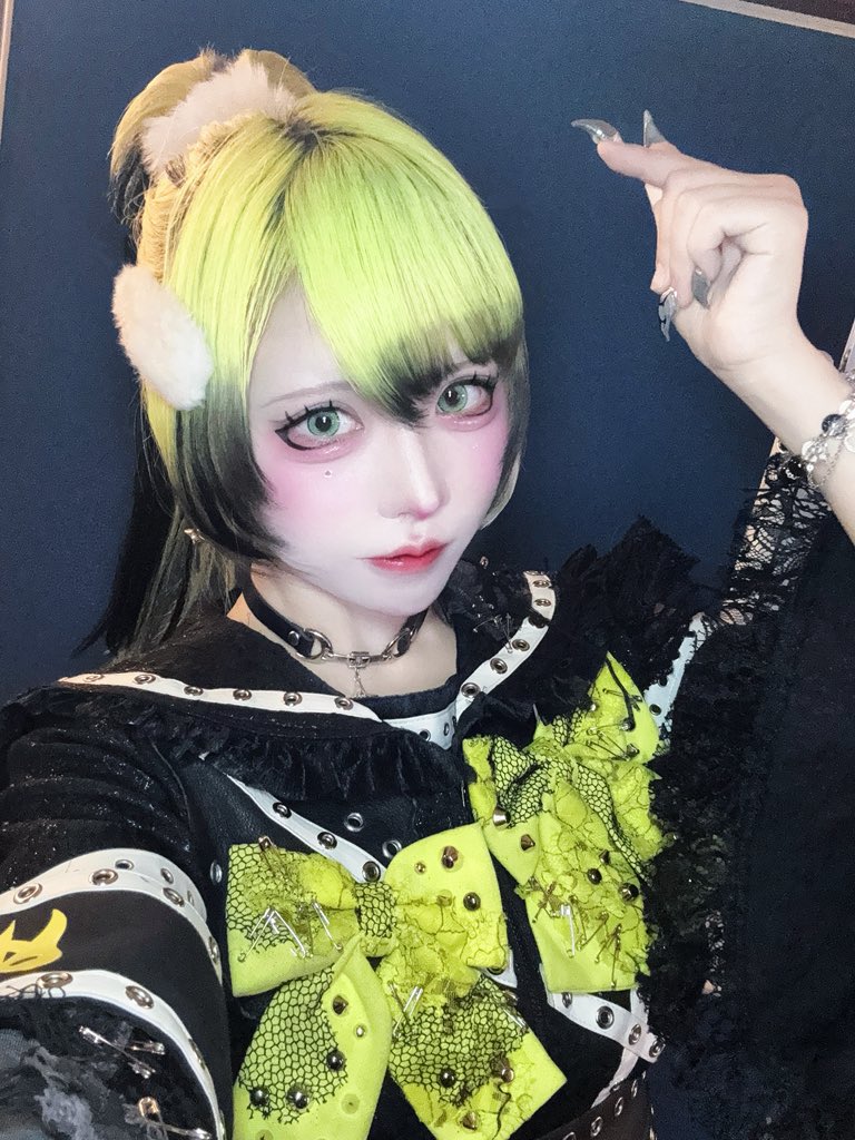 響奇☆りつ tweet media