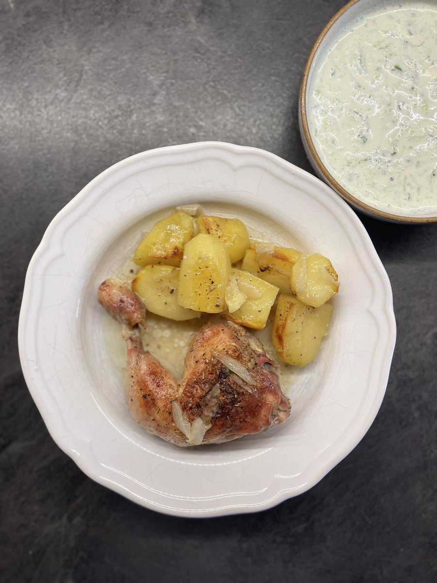 Karla Lhotakova tweet media